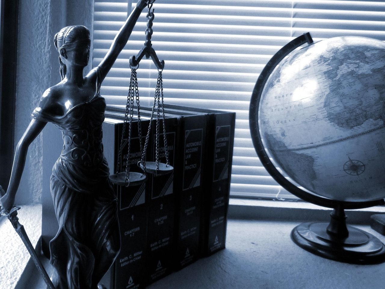 Pourquoi faire appel à un avocat d'affaires dès la création plutôt qu'après les problèmes ? avocat d'affaires spécialisé en droit des entreprises, offrant conseils juridiques personnalisés pour sécuriser et optimiser vos activités commerciales.