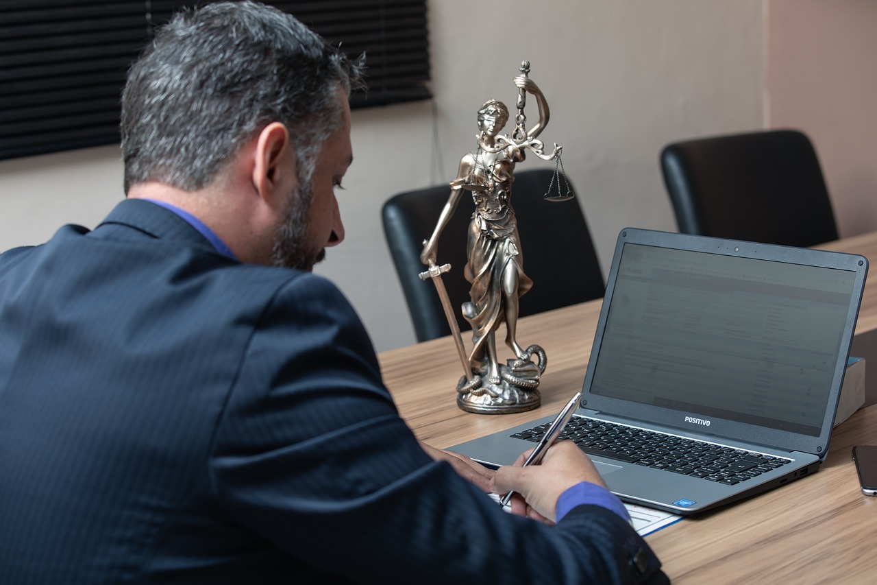 Pourquoi faire appel à un avocat d’affaires dès la création plutôt qu’après les problèmes ?